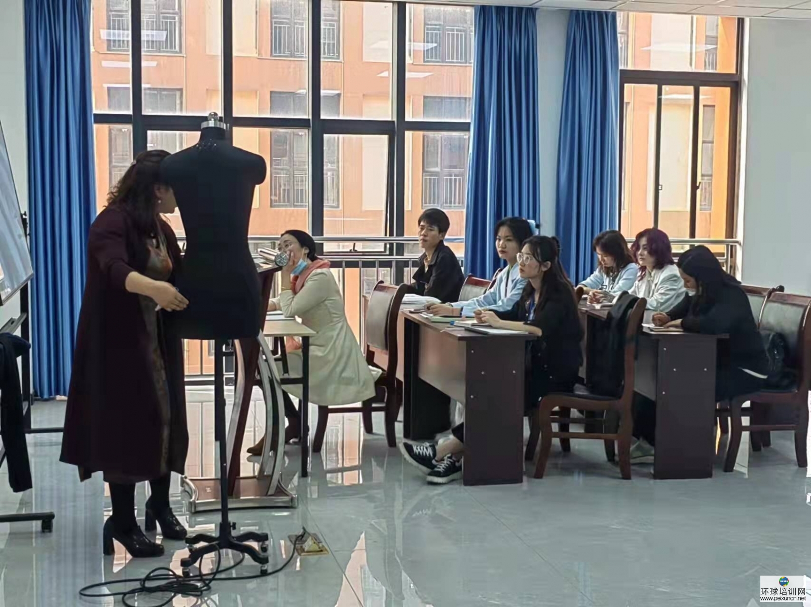 重庆华服职业培训学校 服装设计